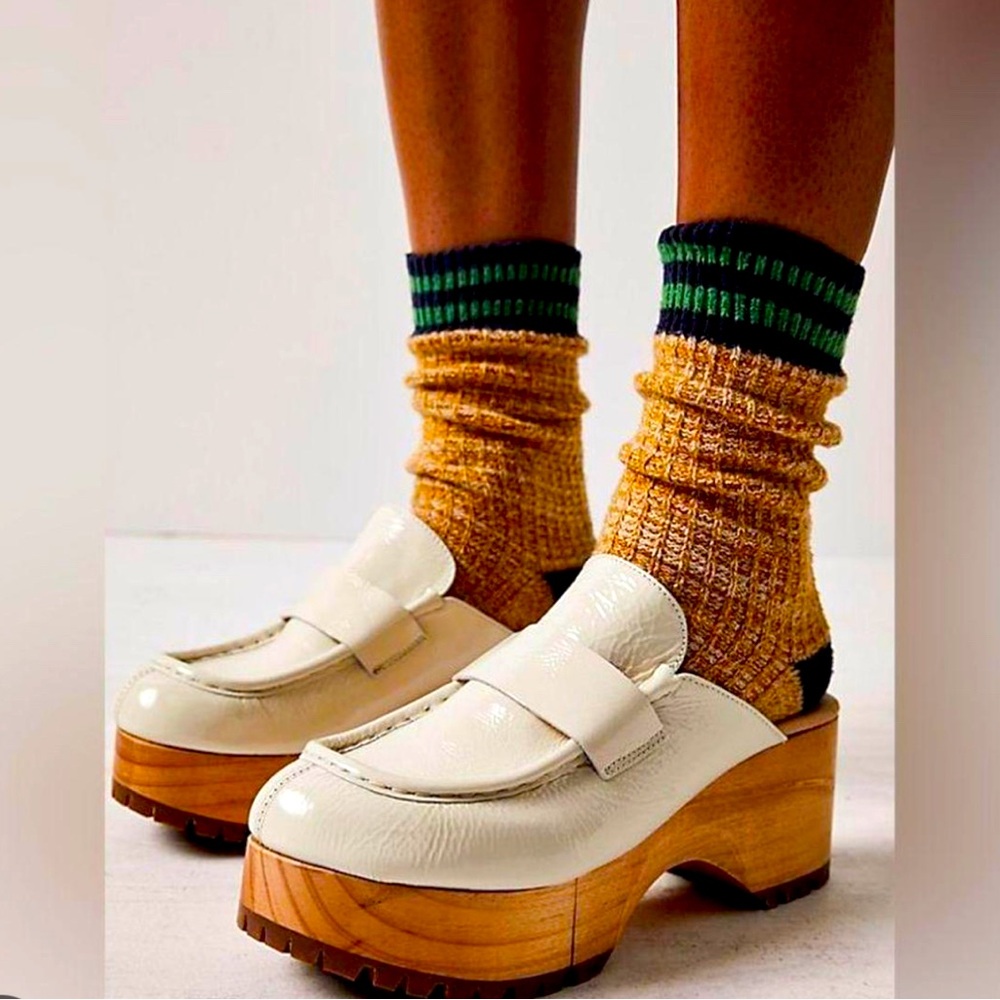 Sleek and So Seventies Free People Corbin Loafer Clog Off White Size 7